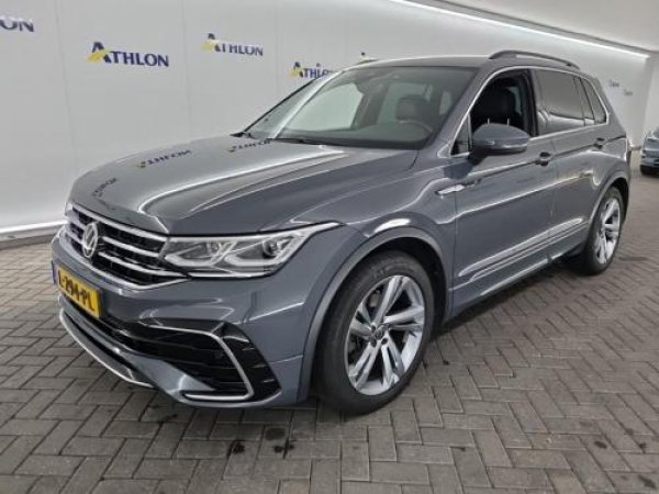 Volkswagen Tiguan 1.5 TSI R-Line 2021 - voorkant