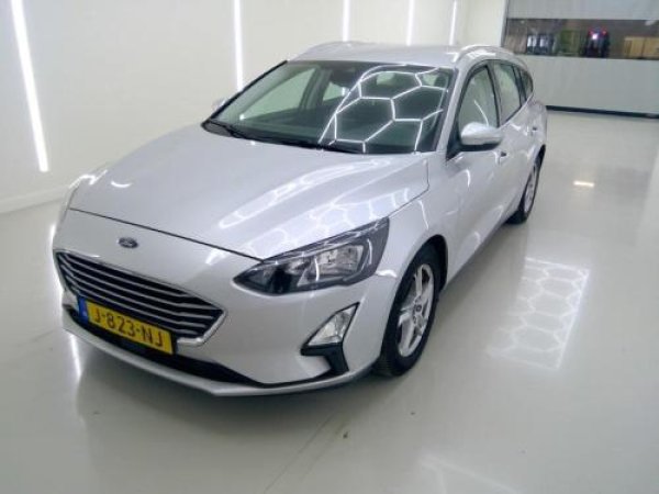 Ford Focus 1.0 EcoBoost Hybrid Trend Edition Business 2020 - voorkant