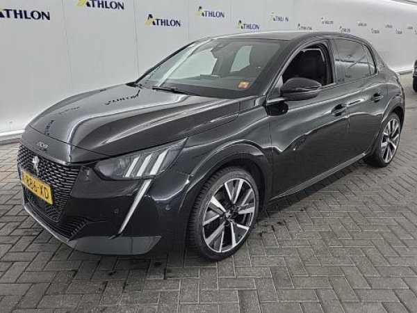 Peugeot 208 1.2 PureTech GT 2021 - voorkant