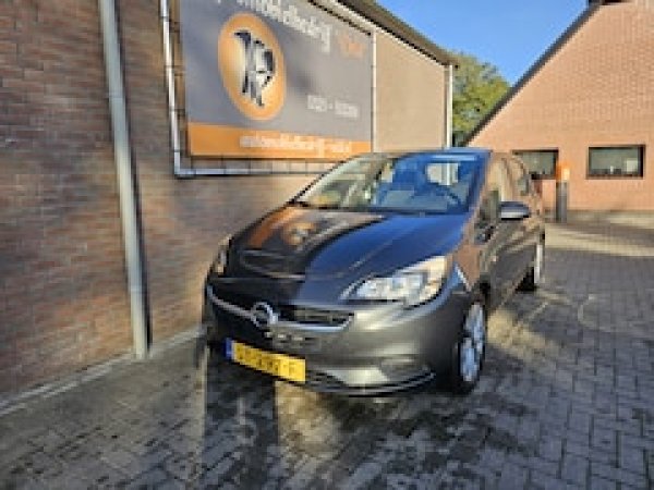 Opel Corsa 1.4 Favourite 2018 - voorkant