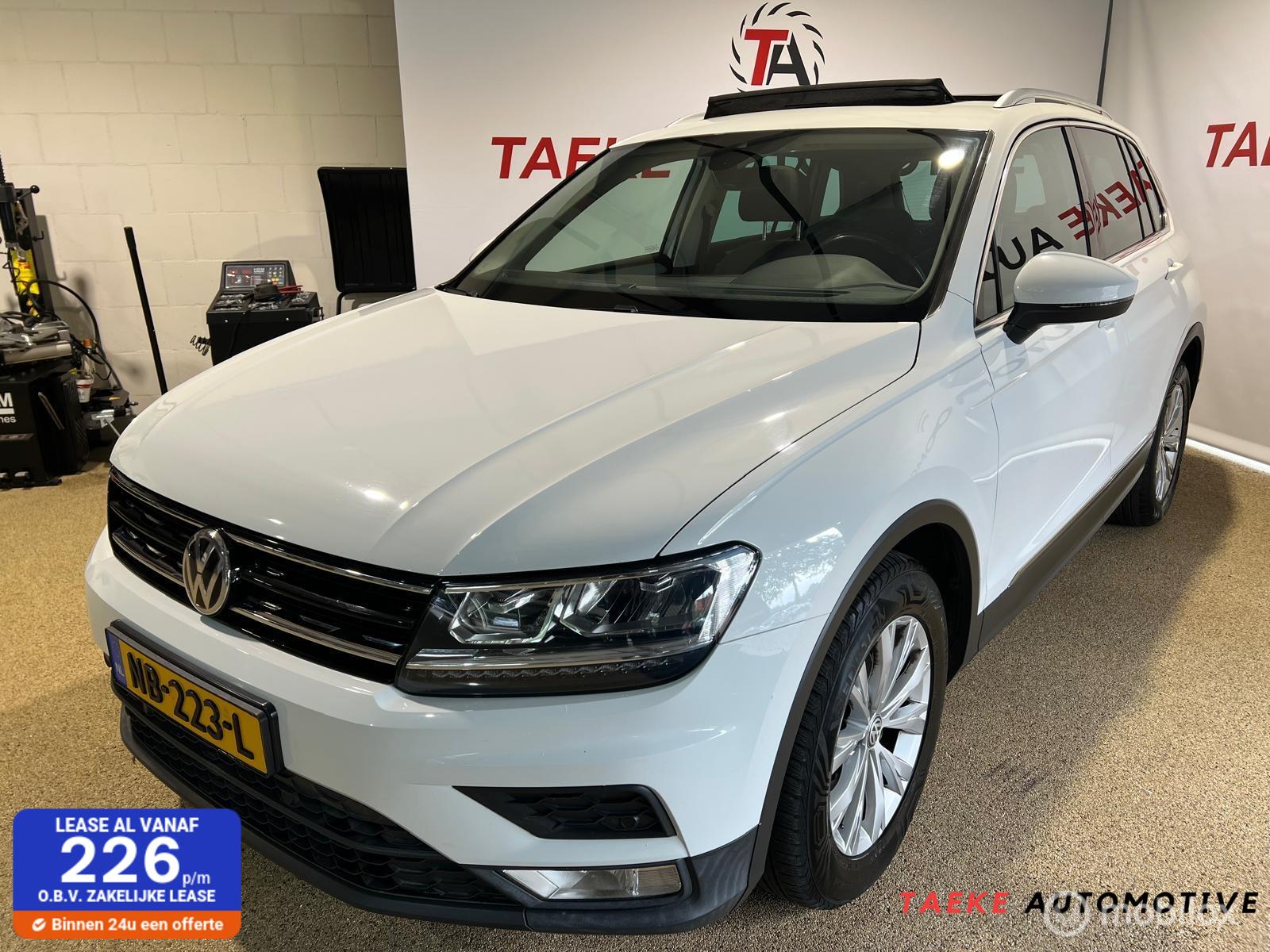 Volkswagen Tiguan 2.0 TDI Comfortline Business AUT/Pano/Nap 2017 - voorkant