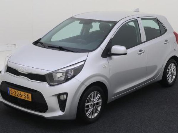 Kia Picanto 1.0 DPI DynamicLine 2023 - voorkant
