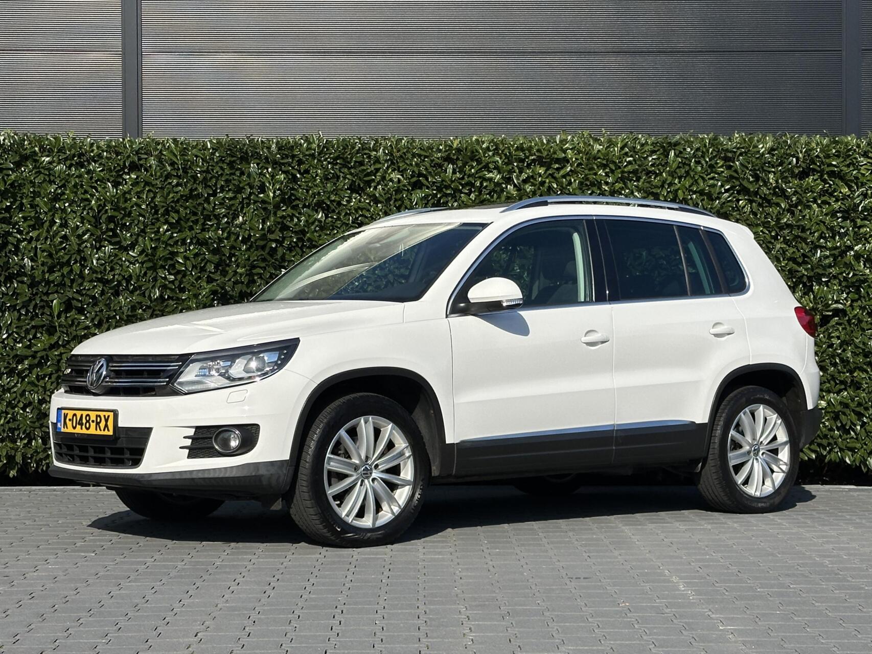 Volkswagen Tiguan 1.4 TSI Sport&Style, FACELIFT, PANO, NAVI, CRUISE, CAMERA, BI-XENON, ECC-AIRCO, STOELVERWARMING, TREKHAAK, LICHTMETAAL 18" 2013 - voorkant