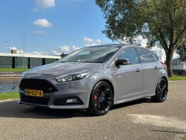 Ford Focus 2.0 ST 2016 - voorkant