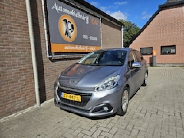 Peugeot 208 1.2 PureTech Signature 2019 - voorkant