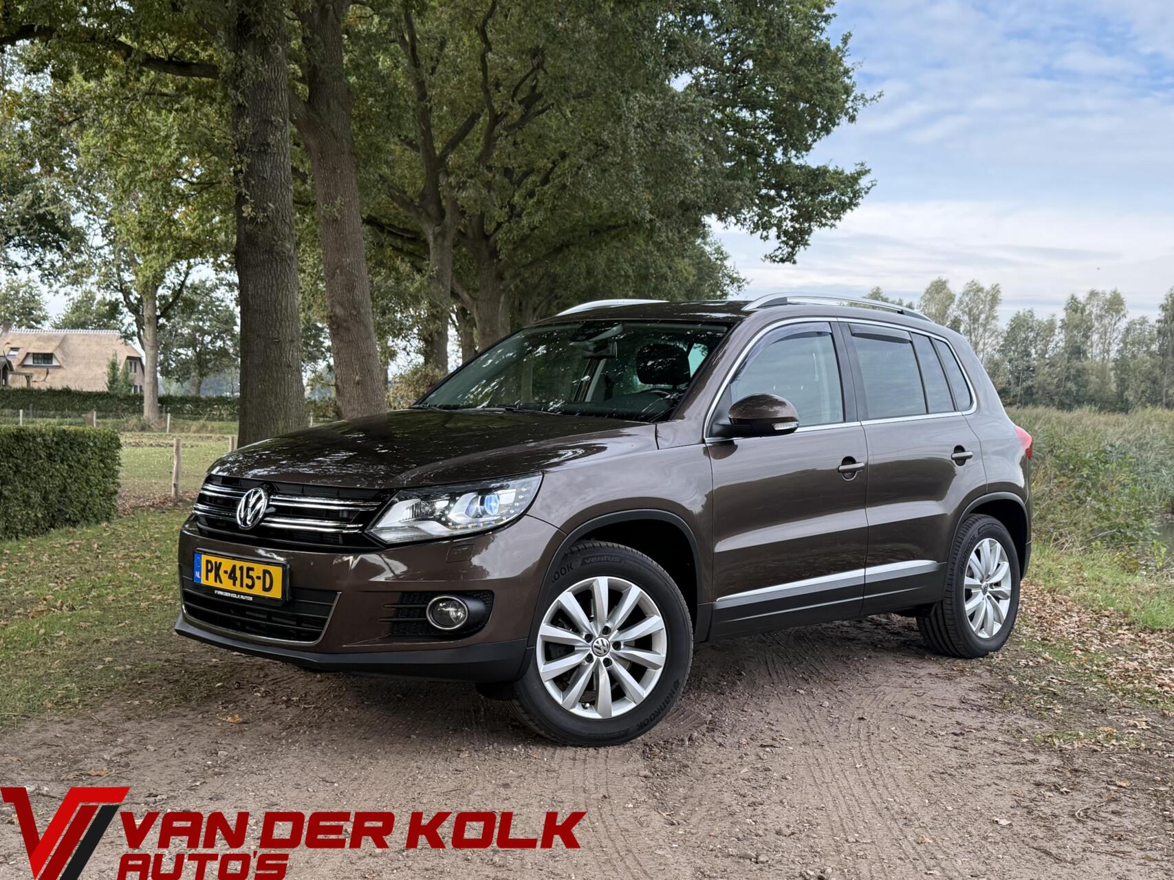 Volkswagen Tiguan 2.0 TDI Sport&Style 4motion R-line Edition Automaat Pano Navi Cruise Climate 2012 - voorkant