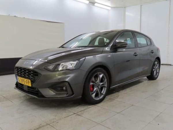 Ford Focus 1.5 EcoBoost ST Line Business 2019 - voorkant