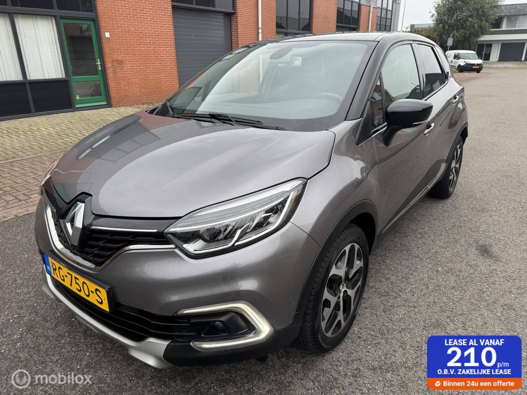 Renault Captur 0.9 TCe Intens lage km stand. All-in prijs 2017 - voorkant