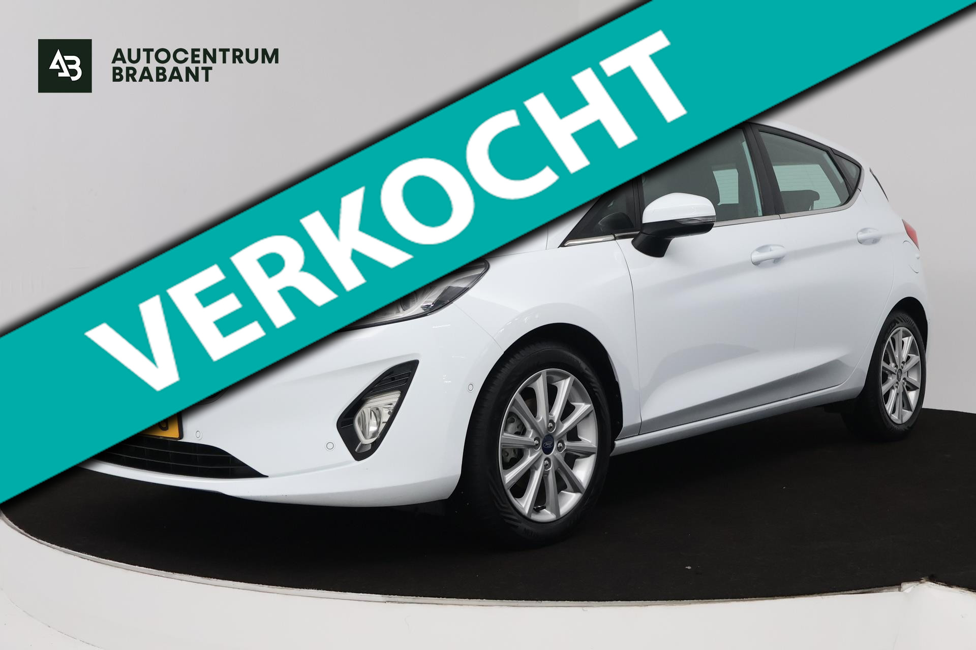 Ford Fiesta 1.0 EcoBoost Titanium (PARKEERSENSOREN, ACHTERUITRIJCAMERA, CRUISE CONTROL, LANE-ASSIST, NL-AUTO) 2018 - voorkant