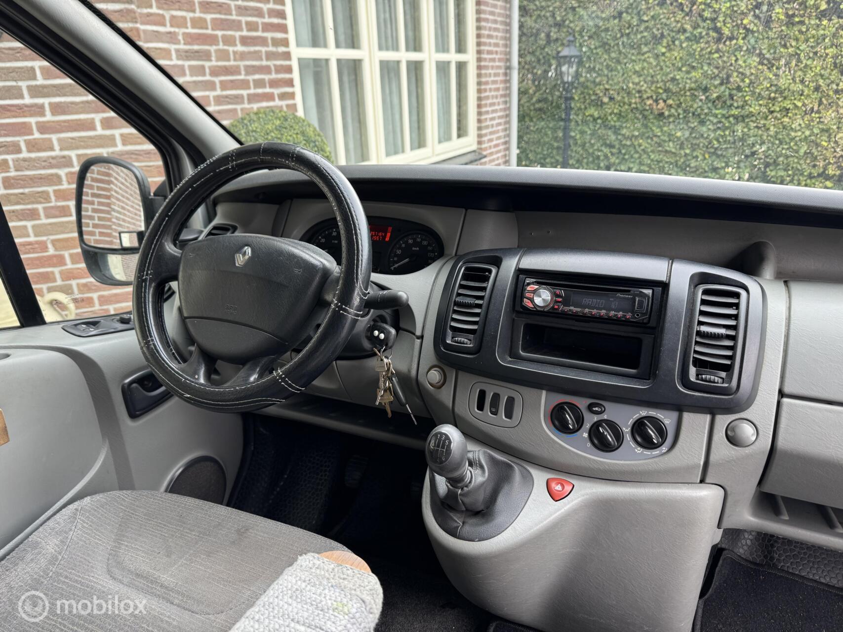 Foto van Renault Trafic T27 L1/h1 2.0 Dci 66kw E4