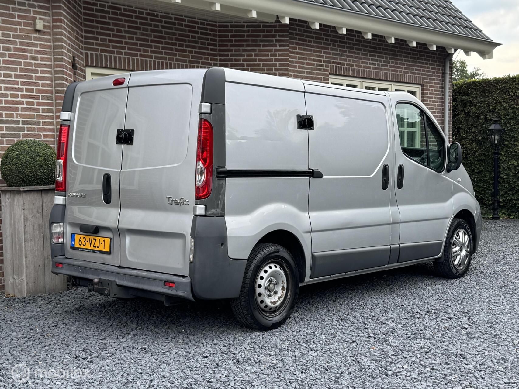 Foto van Renault Trafic T27 L1/h1 2.0 Dci 66kw E4