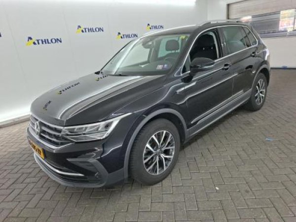 Volkswagen Tiguan 1.5 TSI Life 2021 - voorkant