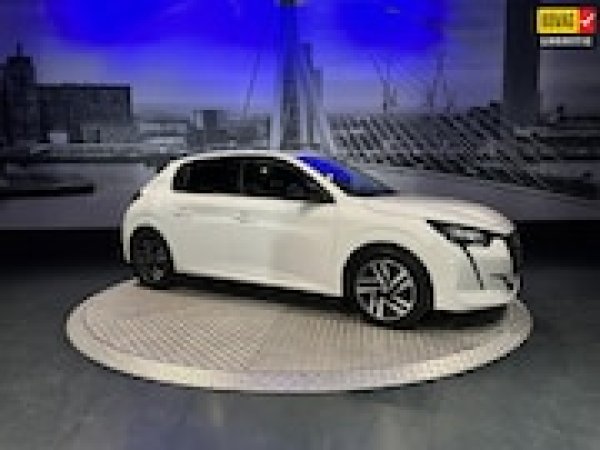Peugeot 208 1.2 PureTech Allure Pack 2022 - voorkant