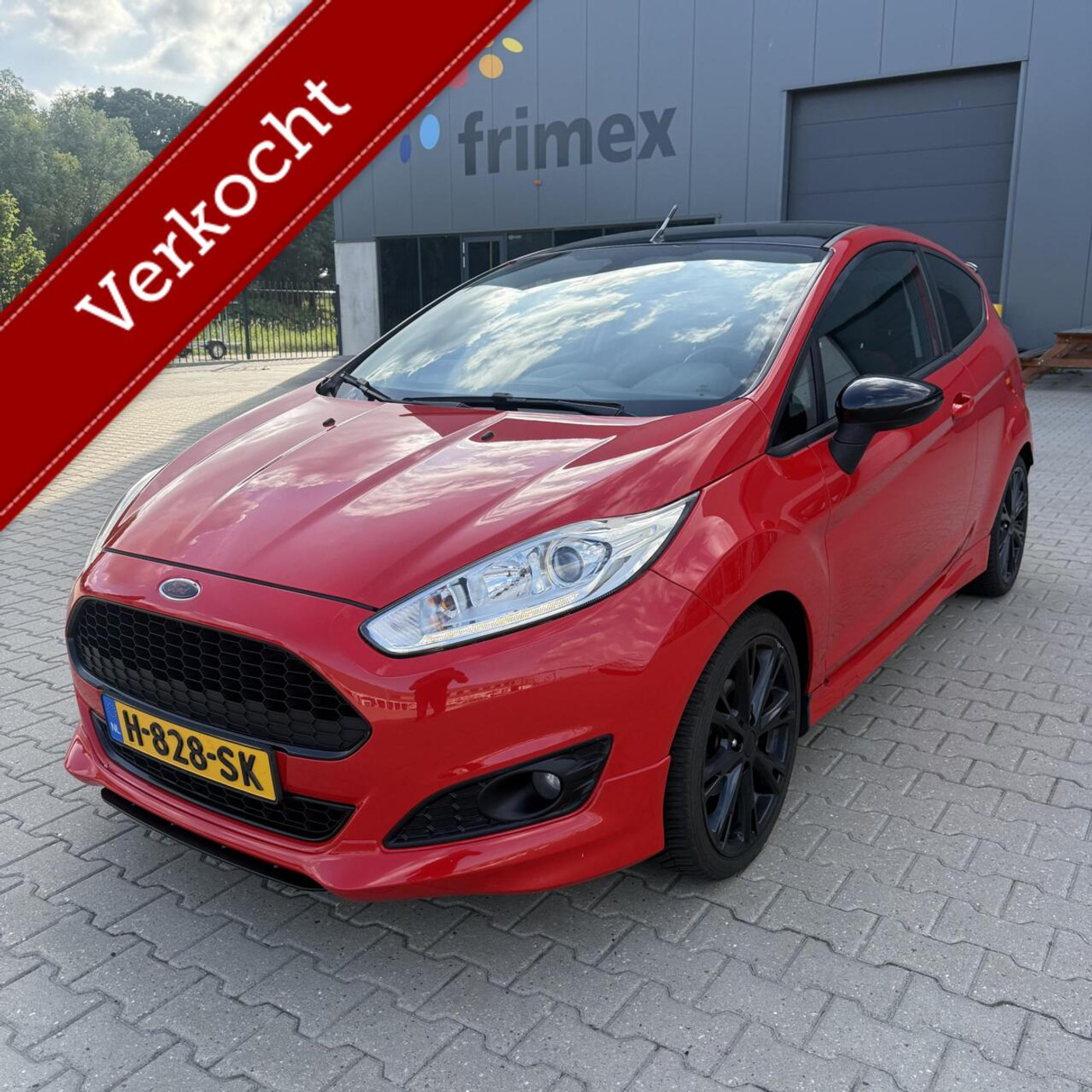 Ford Fiesta 1.0 Red/Black Edition | Super Nette Staat ! 2014 - voorkant
