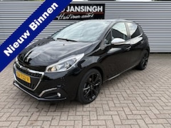 Peugeot 208 1.2 PureTech Signature 2019 - voorkant
