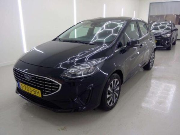 Ford Fiesta 1.0 EcoBoost Hybrid Titanium 2023 - voorkant