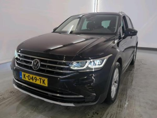 Volkswagen Tiguan 1.5 TSI Elegance 2021 - voorkant