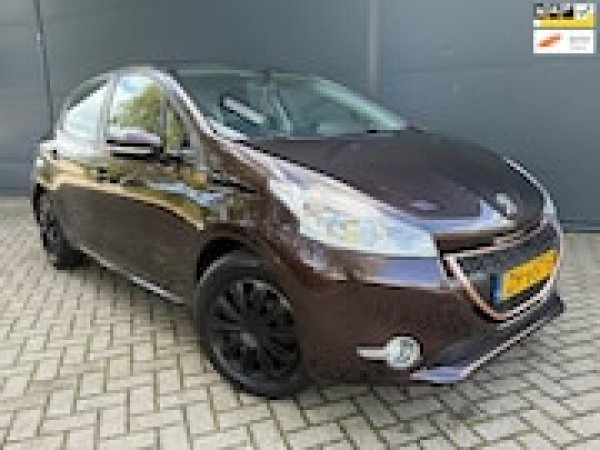 Peugeot 208 1.0 VTi Active 2013 - voorkant