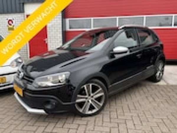 Volkswagen Polo 1.4-16V Cross 2012 - voorkant