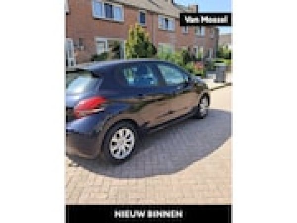 Peugeot 208 1.2 PureTech Active 2018 - voorkant
