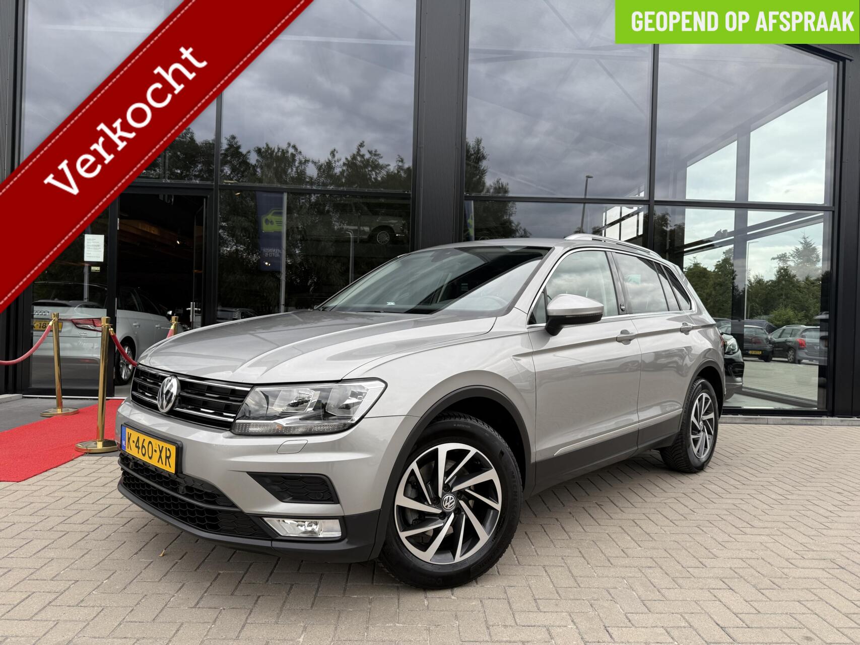 Volkswagen Tiguan 1.4 TSI ACT Comfortline Business|ACC|ElekTrekhaak 2017 - voorkant