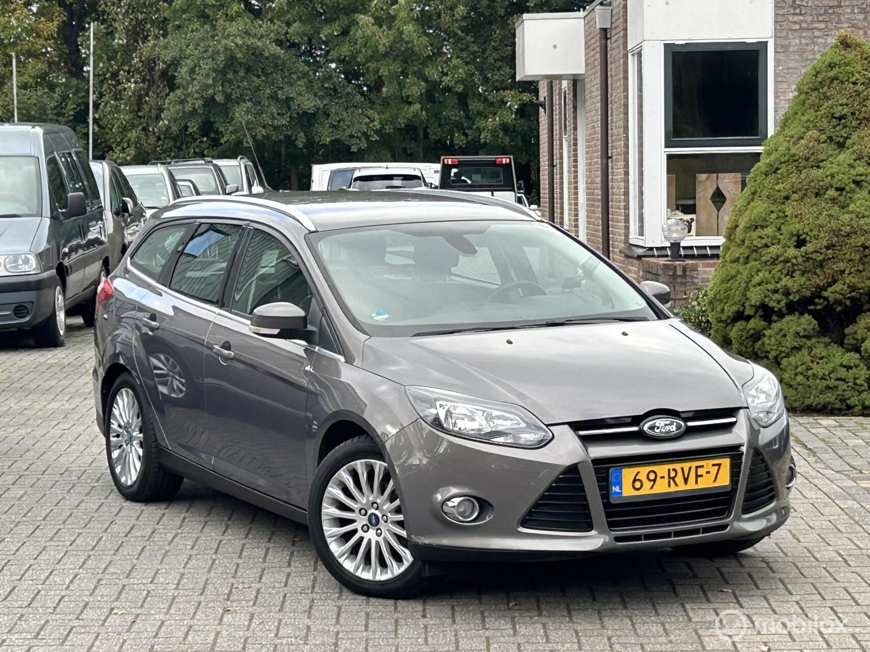 Foto van FORD FOCUS