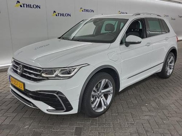 Volkswagen Tiguan 1.4 TSI eHybrid R-Line Business+ 2022 - voorkant