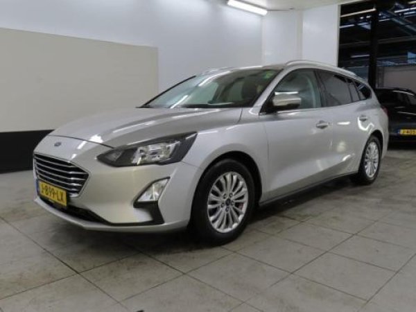 Ford Focus 1.0 EcoBoost Hybrid Titanium X Business 2020 - voorkant
