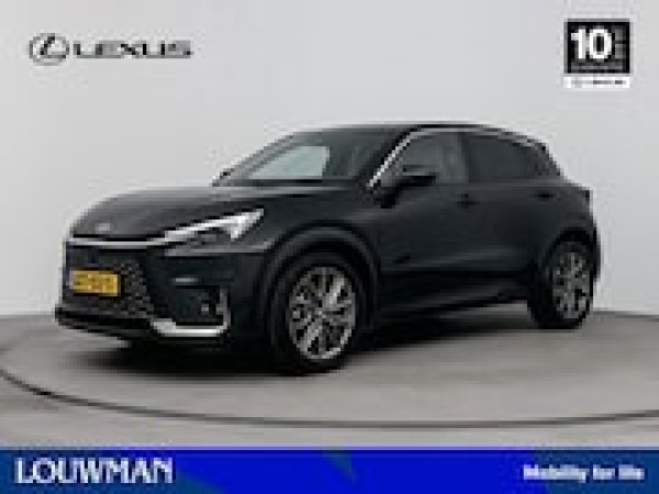 Lexus LBX Relax 2WD 2025 - voorkant
