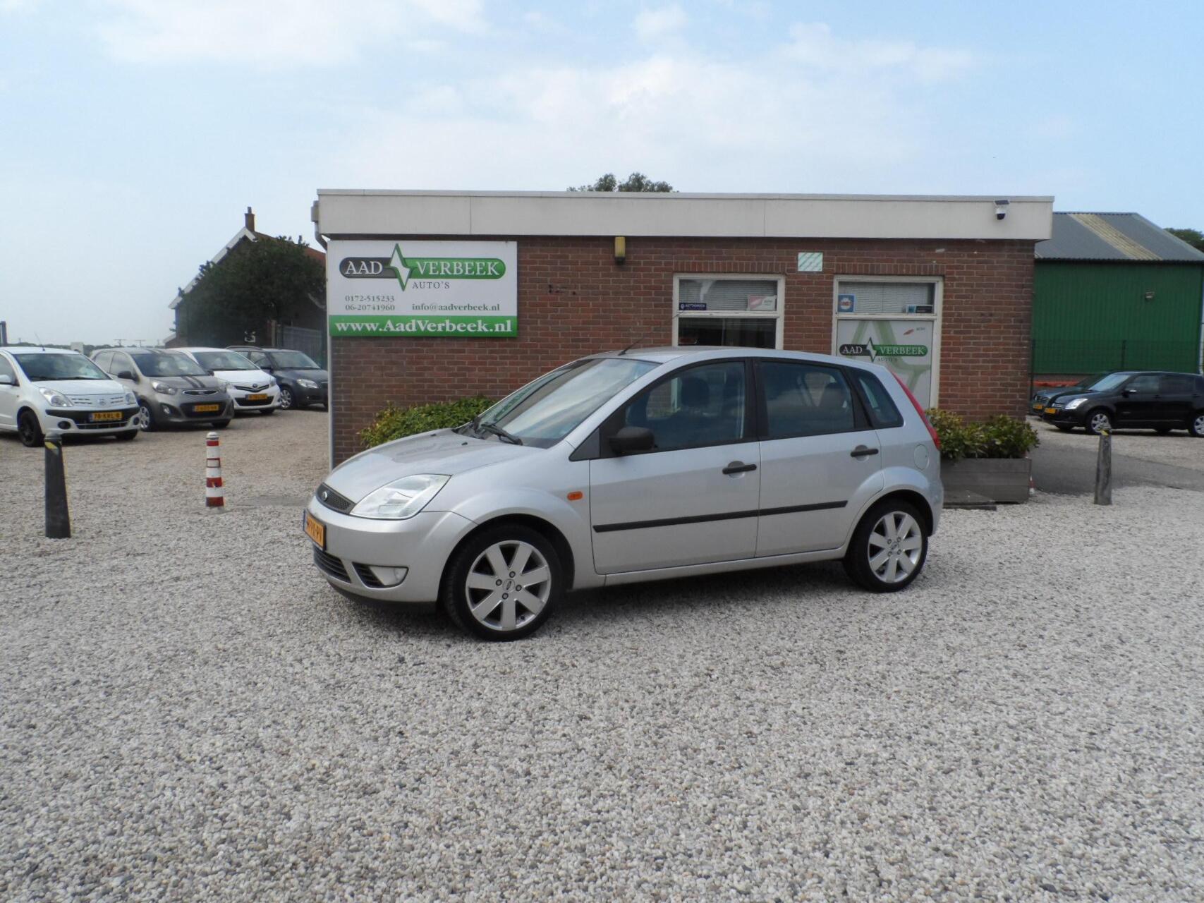 Ford Fiesta 1.3 Ambiente 2005 - voorkant