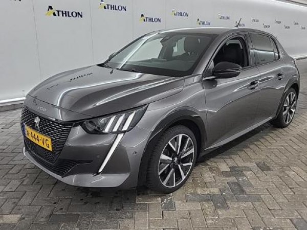 Peugeot 208 1.2 PureTech GT 2022 - voorkant