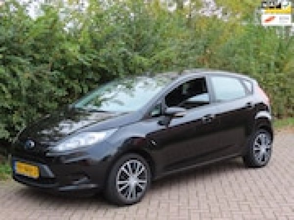 Ford Fiesta 1.25 Limited 2010 - voorkant