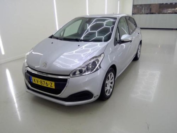Peugeot 208 1.2 PureTech Active 2016 - voorkant