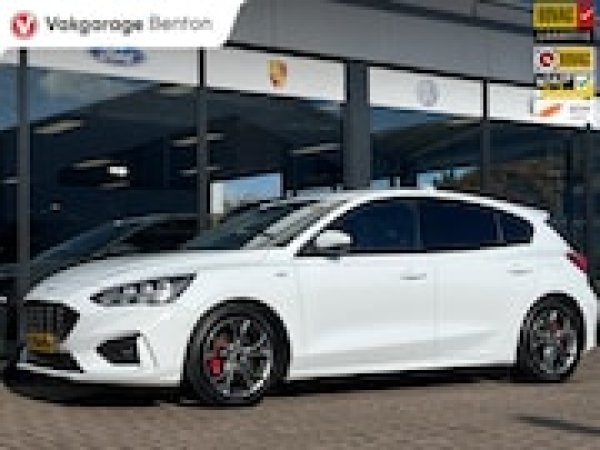 Ford Focus 1.0 EcoBoost Titanium Business 2018 - voorkant