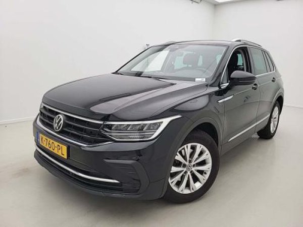 Volkswagen Tiguan 1.5 TSI Life Business 2021 - voorkant