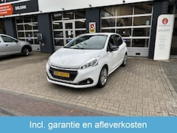 Peugeot 208 1.2 PureTech Signature 2019 - voorkant
