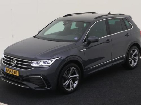 Volkswagen Tiguan 1.5 TSI R-Line 2021 - voorkant