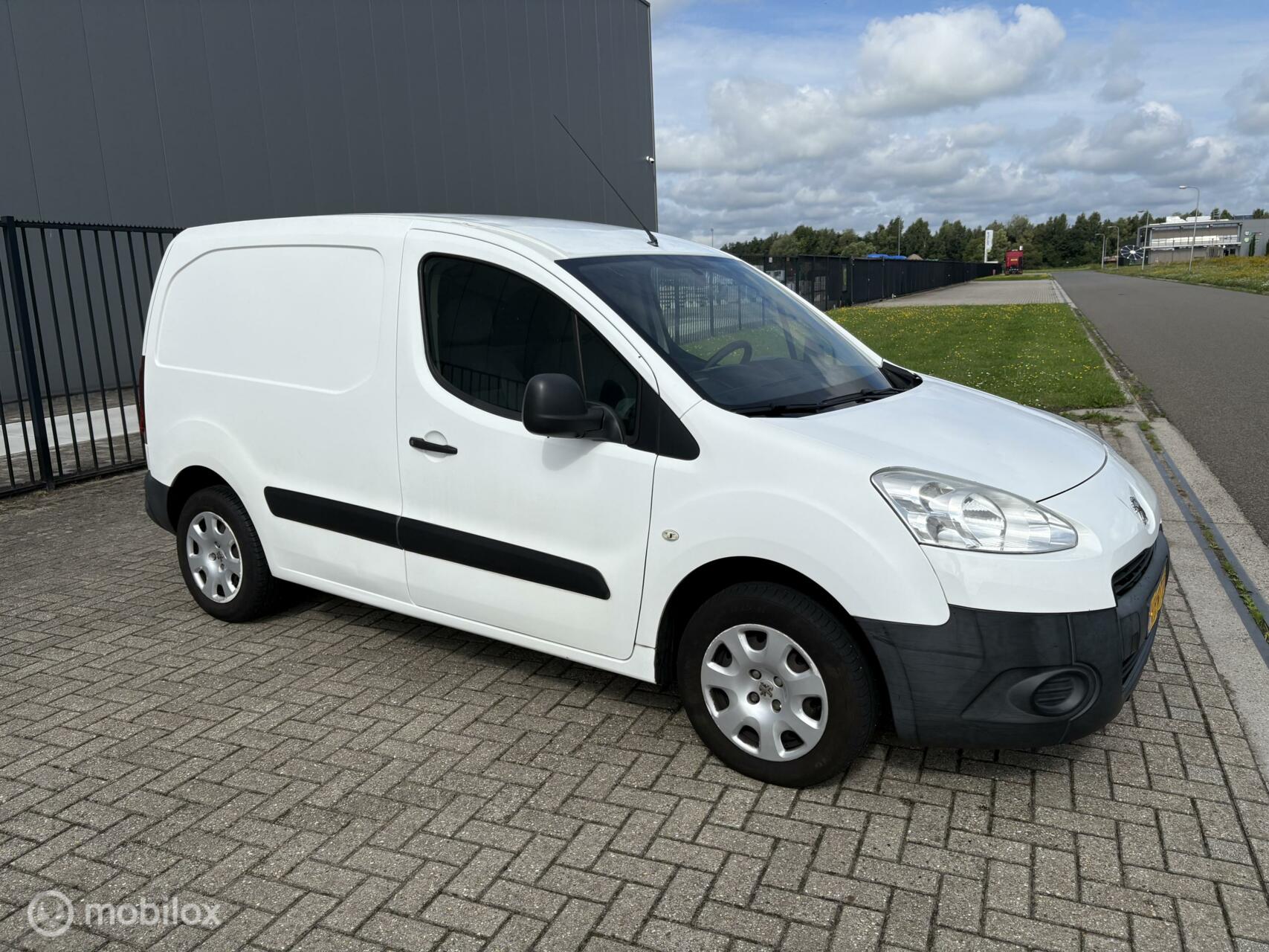 Foto van Peugeot Partner