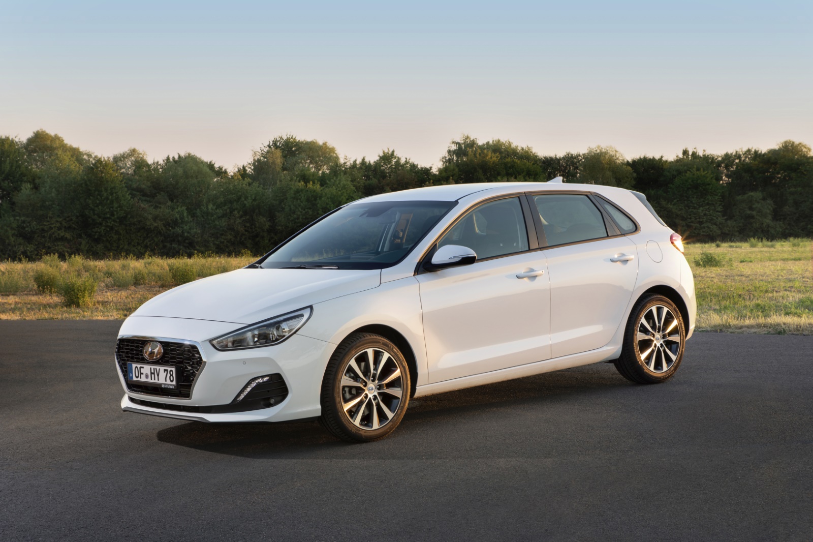 Hyundai I30 1.0 T-GDi MHEV ComSm 2021 - voorkant
