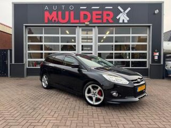 Ford Focus 1.0 EcoBoost Titanium 2012 - voorkant