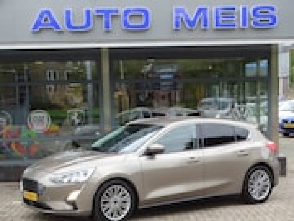 Ford Focus 1.0 EcoBoost Titanium Business 2019 - voorkant