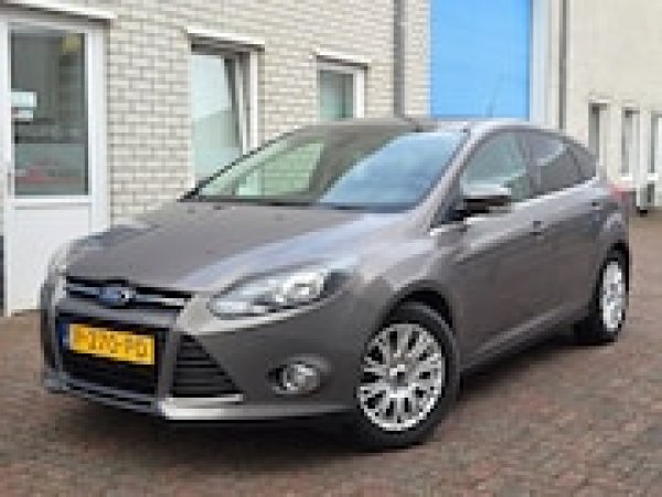Ford Focus 1.6 EcoBoost Titanium 2013 - voorkant