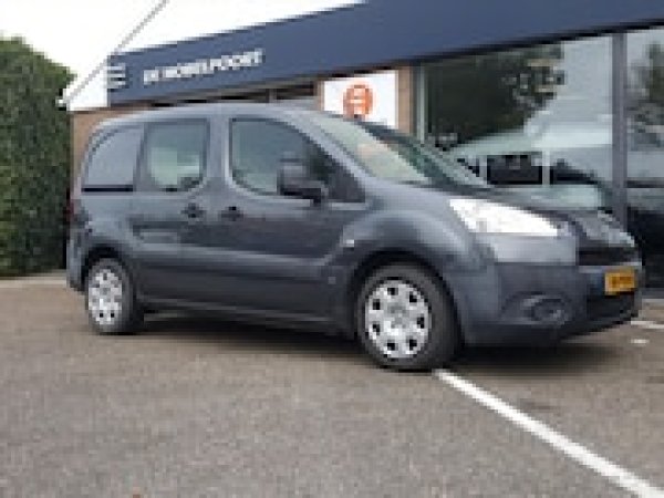 Foto van Peugeot Partner