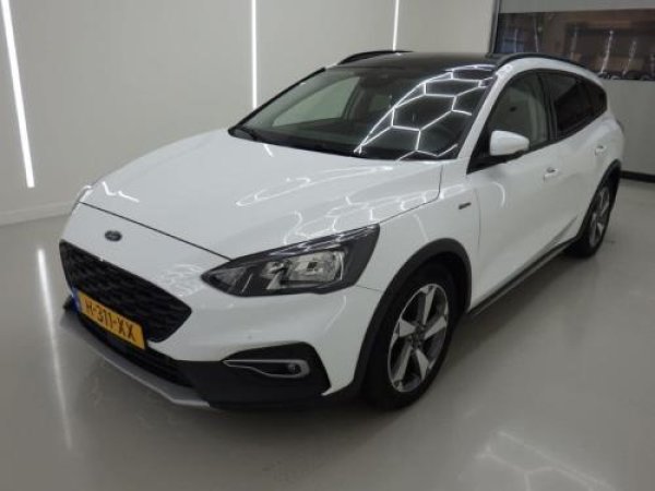 Ford Focus 1.0 EcoBoost Active Business 2020 - voorkant