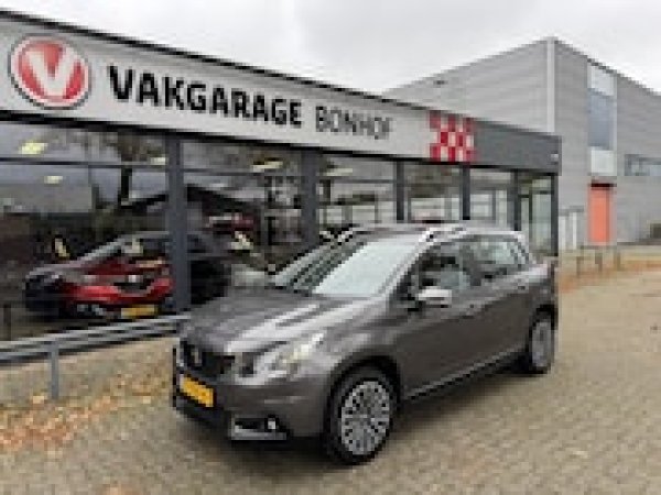Peugeot 2008 1.2 PureTech Blue Lion 2018 - voorkant