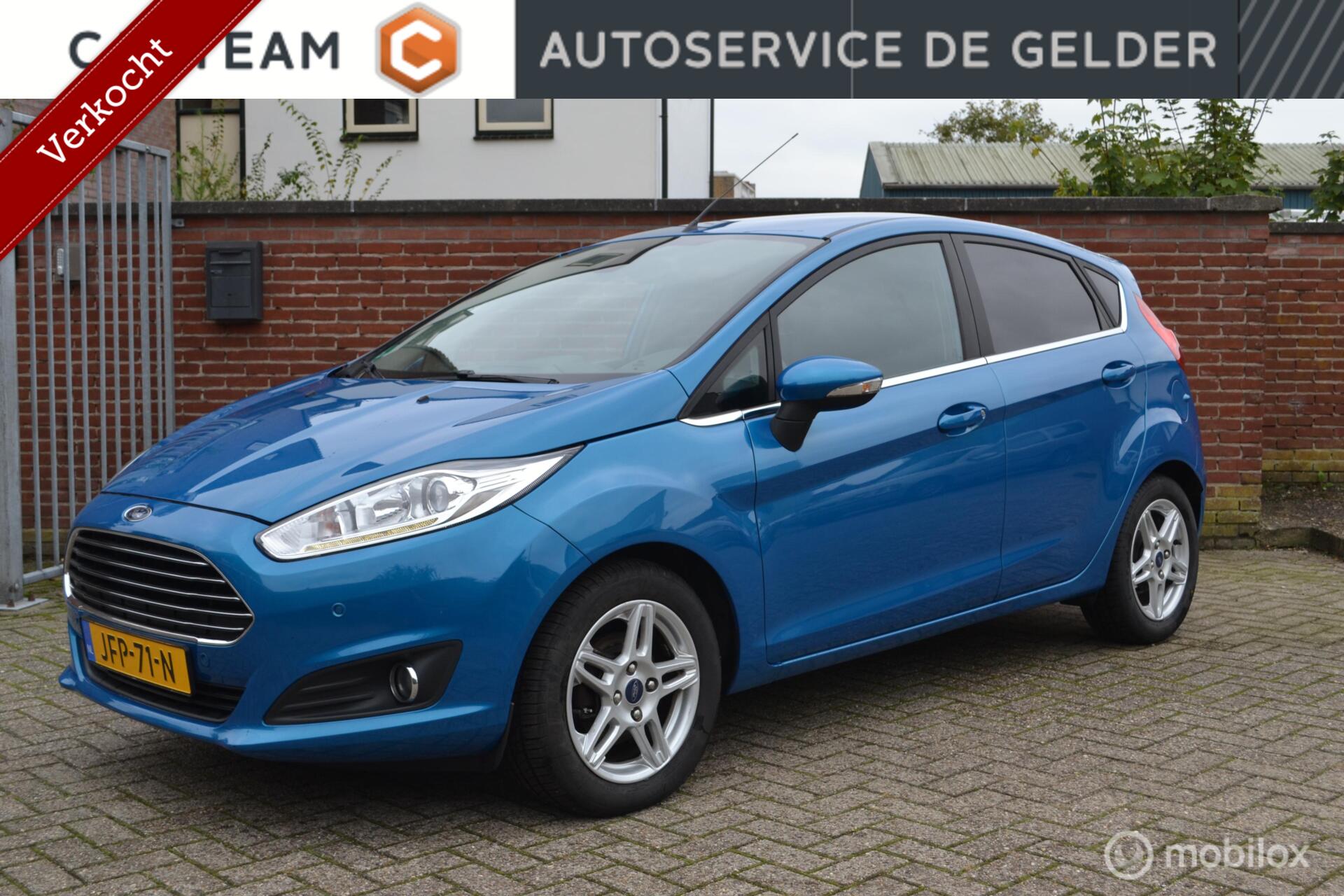 Ford Fiesta 1.0 EcoBoost Titanium | PDC V + A | Stoelverwarming | Sony | Navi | verkocht 2014 - voorkant