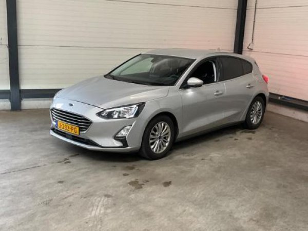 Ford Focus 1.0 EcoBoost Hybrid Titanium X Business 2020 - voorkant