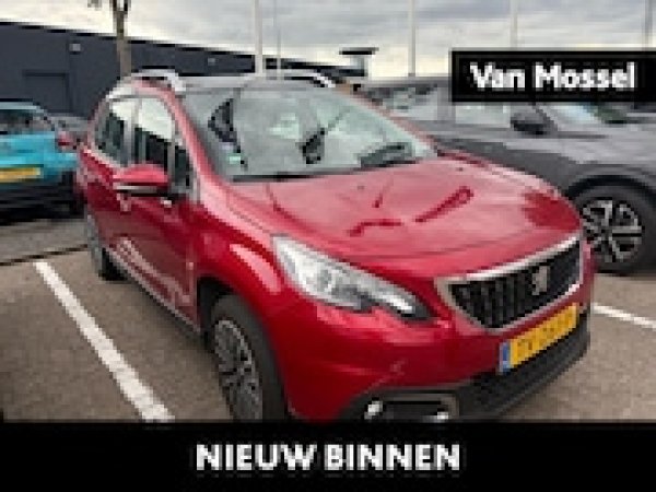 Peugeot 2008 1.2 PureTech Blue Lion 2018 - voorkant