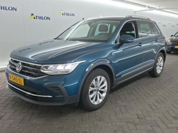 Volkswagen Tiguan 1.5 TSI Life Business 2021 - voorkant