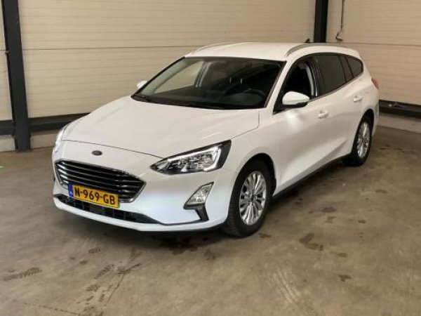 Ford Focus 1.0 EcoBoost Hybrid Titanium X Business 2021 - voorkant